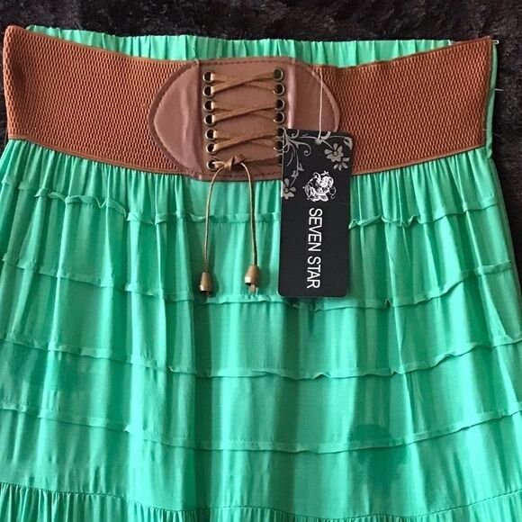 Green Imported Seven Star Maxi Skirt NWT - Picture 2 of 3